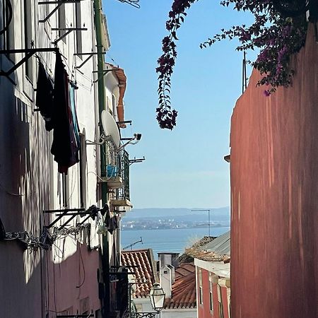 Апартаменты Quiet Street Alfama Лиссабон Экстерьер фото